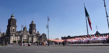 Zócalo (Plaza Mayor)