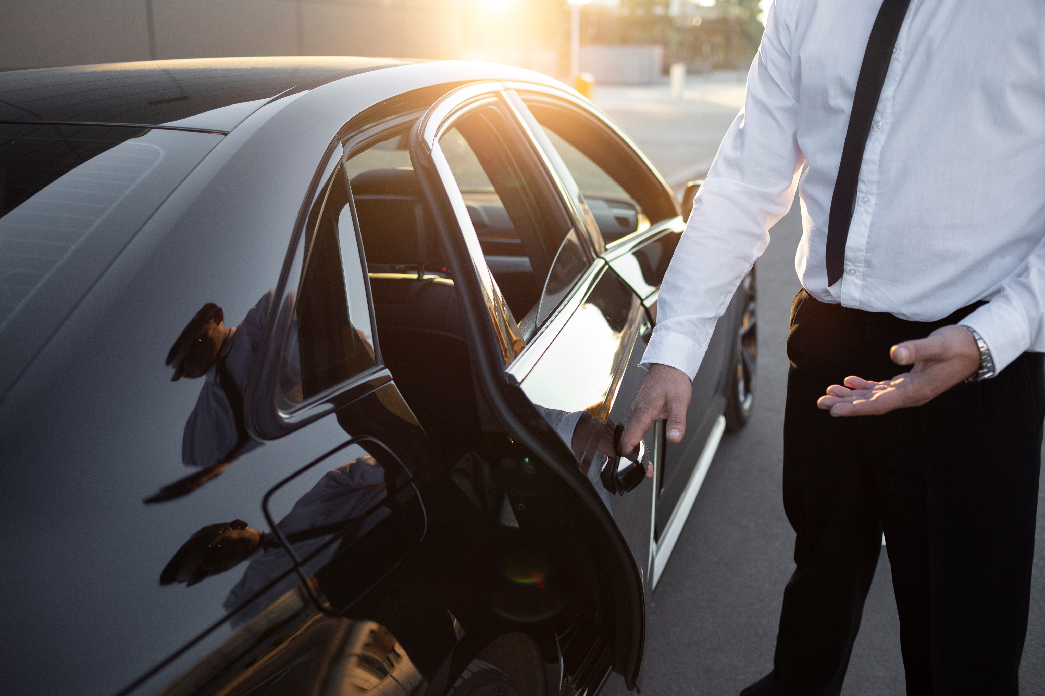 Arrive In Style With Our Executive Private Jet Chauffeur Service